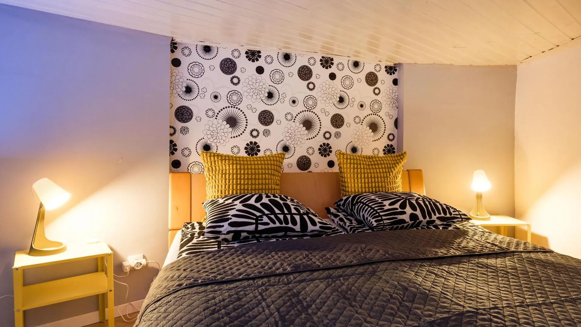 Vibrant Budapest Studio 0*,
